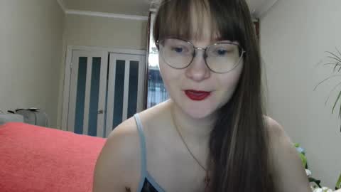 KiraGoldens online show from 12/17/25, 06:30