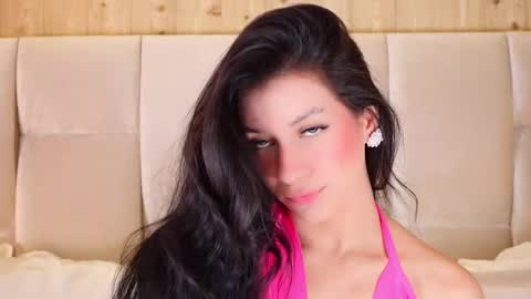 kira online show from 12/05/25, 01:03