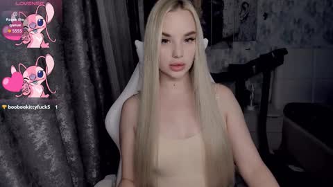 kirakrox online show from 11/25/25, 10:10