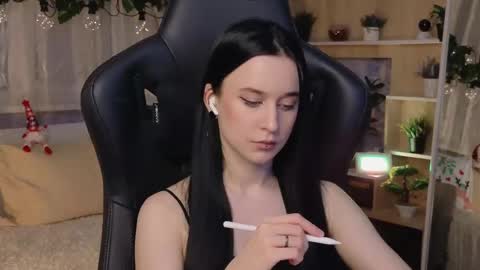 Kira    online show from 02/09/25, 05:54