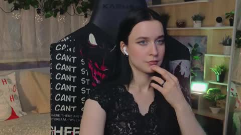 Kira    online show from 03/09/25, 09:36