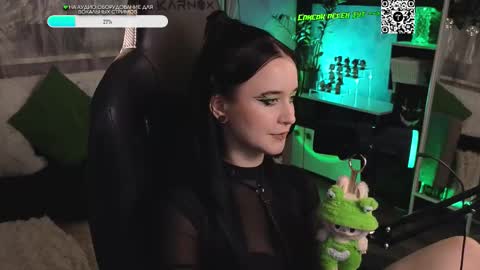 Kira    online show from 10/10/25, 03:11