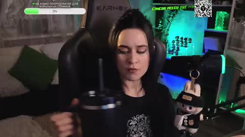 Kira    online show from 10/15/25, 05:46