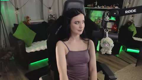 Kira    online show from 03/05/26, 07:32