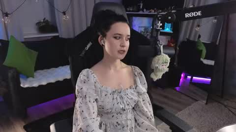 Snapshot of kiralilime chatting on 03/08/26, 09:51 Kira online show from 03/08/26, 09:51