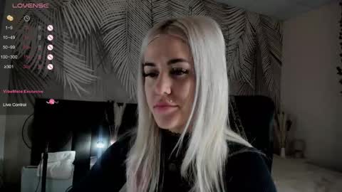 Kira online show from 03/20/26, 02:05