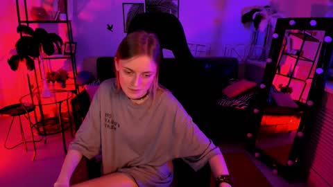 Snapshot of kiramontoyaa chatting on 02/18/25, 02:38 Kira online show from 02/18/25, 02:38