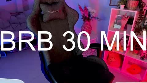 Snapshot of kiramontoyaa chatting on 03/07/25, 08:22 Kira online show from 03/07/25, 08:22