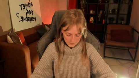 Snapshot of kiramontoyaa chatting on 09/26/25, 06:12 Kira online show from 09/26/25, 06:12