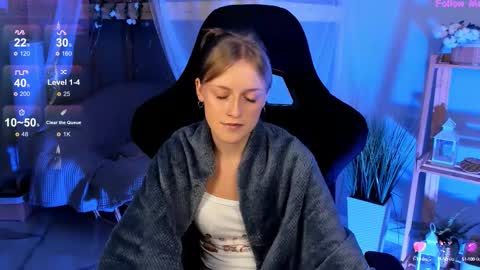 Snapshot of kiramontoyaa chatting on 09/27/25, 06:35 Kira online show from 09/27/25, 06:35