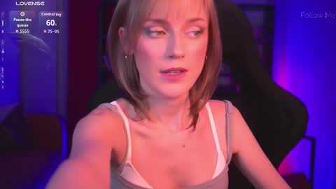 Snapshot of kiramontoyaa chatting on 01/10/26, 05:48 Kira online show from 01/10/26, 05:48