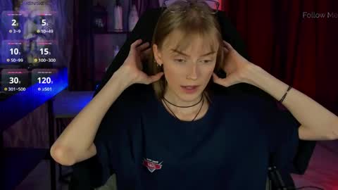 Snapshot of kiramontoyaa chatting on 04/12/26, 03:00 Kira online show from 04/12/26, 03:00