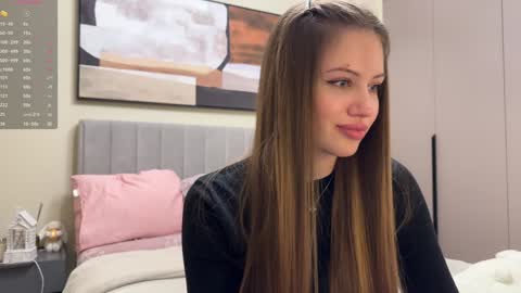 Snapshot of kiramystery chatting on 12/04/24, 11:08 Kira online show from 12/04/24, 11:08