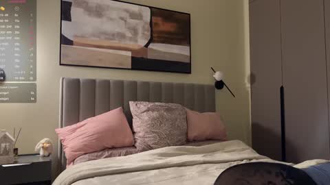 Snapshot of kiramystery chatting on 12/05/24, 12:33 Kira online show from 12/05/24, 12:33