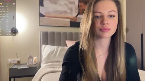 Snapshot of kiramystery chatting on 12/22/24, 02:38 Kira online show from 12/22/24, 02:38