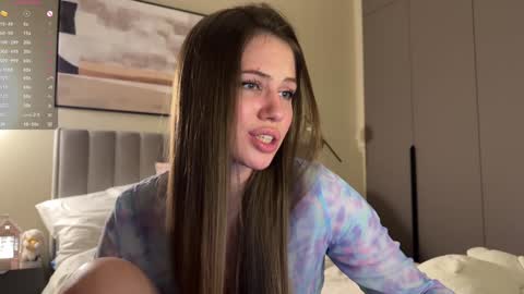 Snapshot of kiramystery chatting on 01/15/25, 06:19 Kira online show from 01/15/25, 06:19