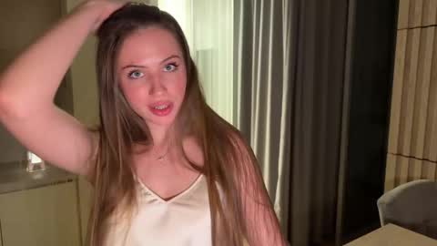 Snapshot of kiramystery chatting on 09/30/25, 04:56 Kira online show from 09/30/25, 04:56