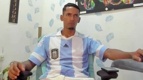 kiran_01 online show from 11/04/25, 06:51