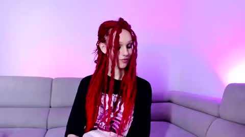Kira online show from 06/11/26, 12:14