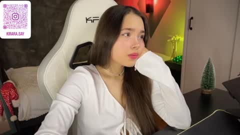 Snapshot of kirarasay chatting on 12/27/24, 05:42 Kira online show from 12/27/24, 05:42