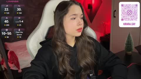 Snapshot of kirarasay chatting on 01/01/25, 10:32 Kira online show from 01/01/25, 10:32