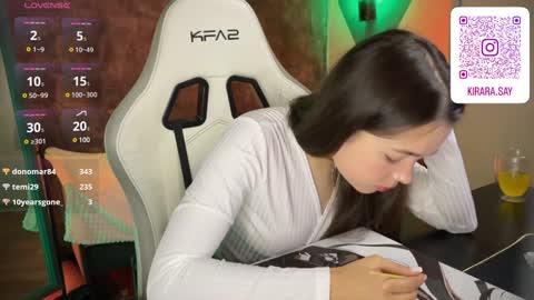 Snapshot of kirarasay chatting on 01/17/25, 10:11 Kira online show from 01/17/25, 10:11