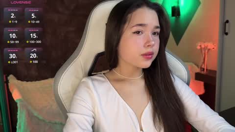 Snapshot of kirarasay chatting on 02/08/25, 08:42 Kira online show from 02/08/25, 08:42