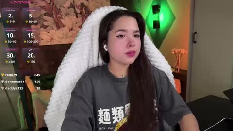 Snapshot of kirarasay chatting on 02/11/25, 02:02 Kira online show from 02/11/25, 02:02