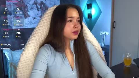 Snapshot of kirarasay chatting on 02/12/25, 12:01 Kira online show from 02/12/25, 12:01