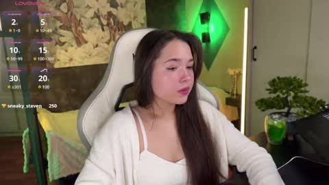 Snapshot of kirarasay chatting on 02/20/25, 06:50 Kira online show from 02/20/25, 06:50