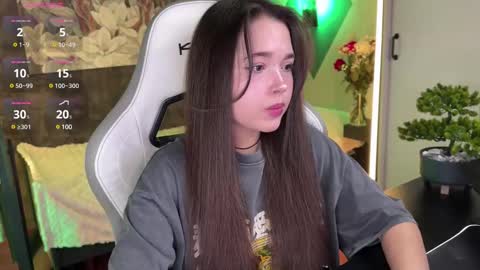 Snapshot of kirarasay chatting on 03/12/25, 09:44 Kira online show from 03/12/25, 09:44