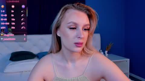 Kira online show from 02/20/26, 01:02