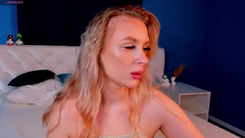 Kira online show from 02/24/26, 01:03