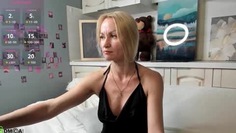 Snapshot of kirasun_ chatting on 11/10/25, 12:26 KiraSun online show from 11/10/25, 12:26