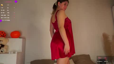 Kira online show from 11/11/25, 07:08