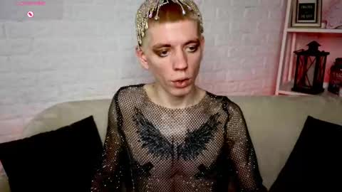    online show from 01/03/25, 10:09