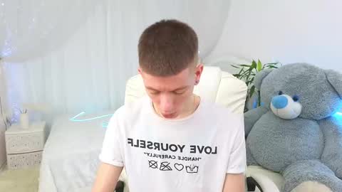    online show from 03/11/25, 10:07