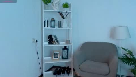    online show from 10/17/25, 11:24