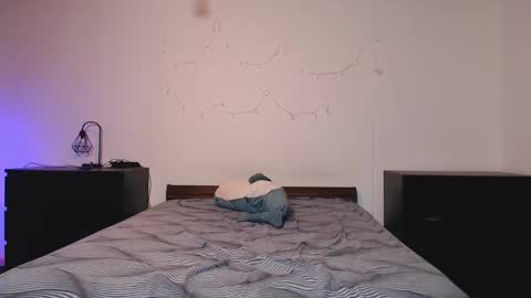 Snapshot of kiriae21 chatting on 01/07/26, 09:17 Alan online show from 01/07/26, 09:17