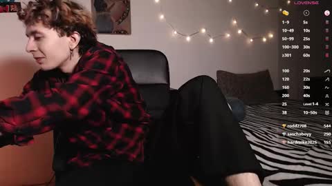 Snapshot of kiriae21 chatting on 03/13/26, 02:07 Alan online show from 03/13/26, 02:07