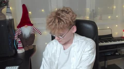 Kirill and Andrey online show from 12/25/24, 05:37