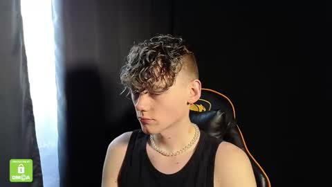 Snapshot of kirill_20_cm chatting on 01/06/26, 09:13 Kirill and Andrey online show from 01/06/26, 09:13