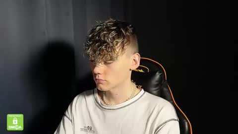 Snapshot of kirill_20_cm chatting on 01/11/26, 03:28 Kirill and Andrey online show from 01/11/26, 03:28