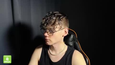 Snapshot of kirill_20_cm chatting on 01/14/26, 08:58 Kirill and Andrey online show from 01/14/26, 08:58