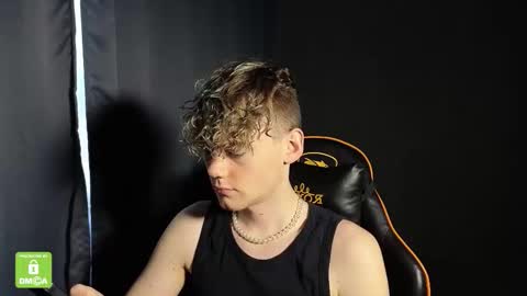 Snapshot of kirill_20_cm chatting on 01/19/26, 05:55 Kirill and Andrey online show from 01/19/26, 05:55