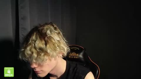 Snapshot of kirill_20_cm chatting on 01/31/26, 07:23 Kirill and Andrey online show from 01/31/26, 07:23