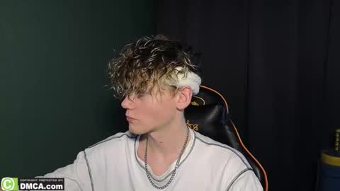 Snapshot of kirill_20_cm chatting on 02/26/26, 08:35 Kirill and Andrey online show from 02/26/26, 08:35