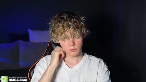 Snapshot of kirill_20_cm chatting on 03/06/26, 02:52 Kirill and Andrey online show from 03/06/26, 02:52