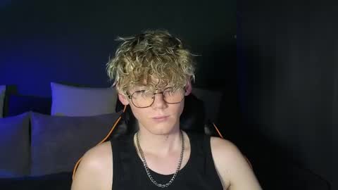 Snapshot of kirill_20_cm chatting on 03/20/26, 11:42 Kirill and Andrey online show from 03/20/26, 11:42