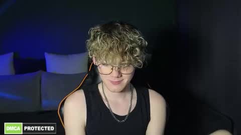 Snapshot of kirill_20_cm chatting on 03/21/26, 09:25 Kirill and Andrey online show from 03/21/26, 09:25